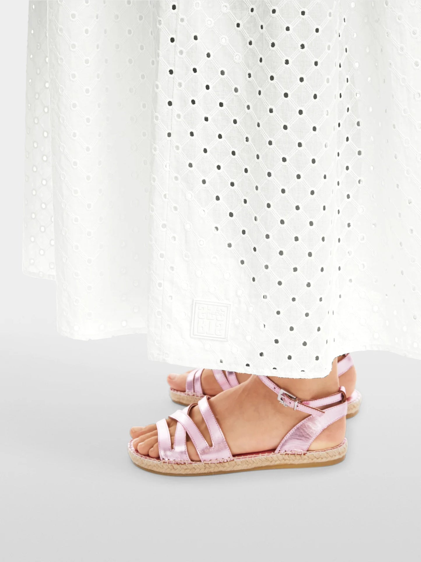 Strap dress with V-neck