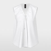 Vibrant top with pleating