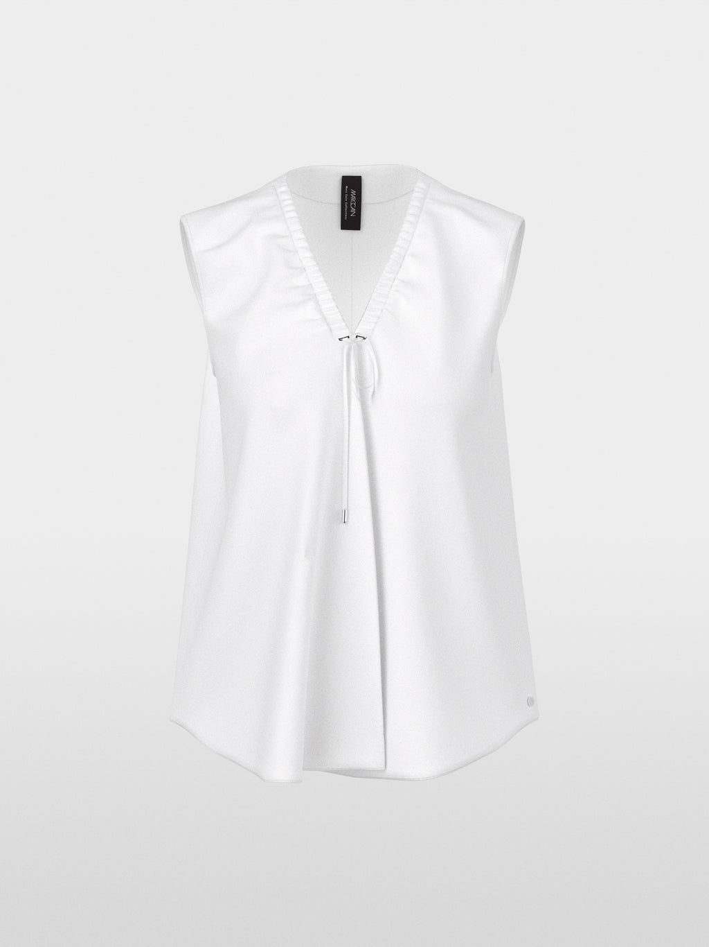 Vibrant top with pleating