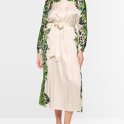 Maxi dress with stylized flowers