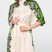 Maxi dress with stylized flowers
