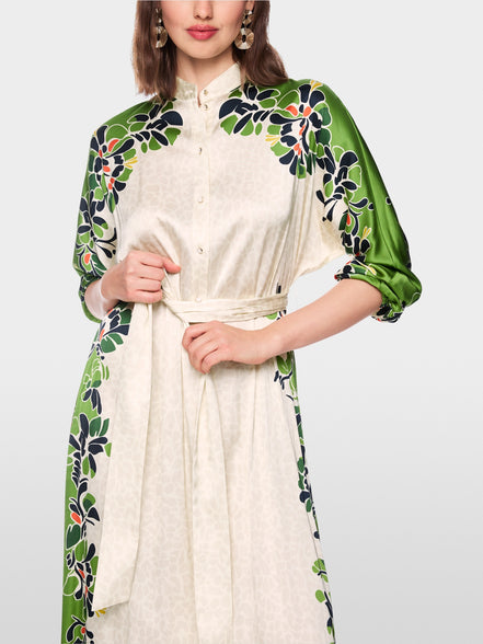 Maxi dress with stylized flowers