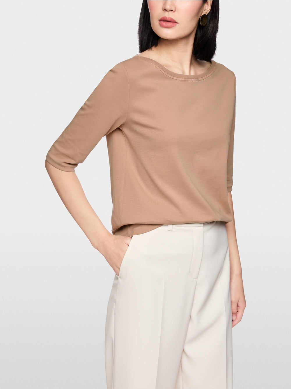 Half-sleeved T-shirt with ribbon details