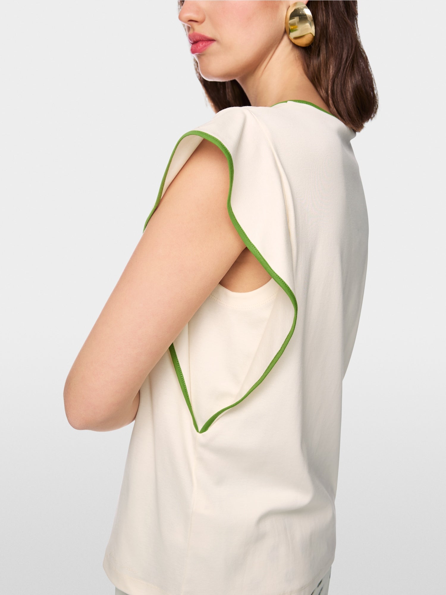 Feminine cotton stretch shirt