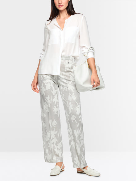 Casual blouse with concealed buttoning