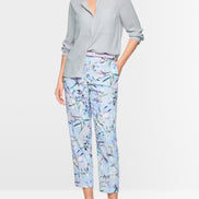 Casual blouse with concealed buttoning