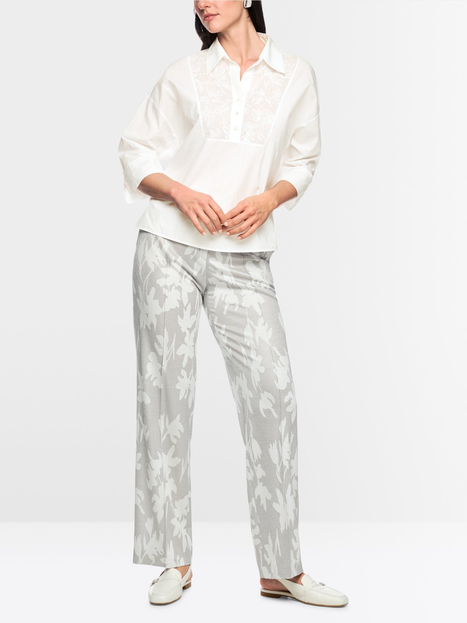 Blouse shirt with floral embroidery