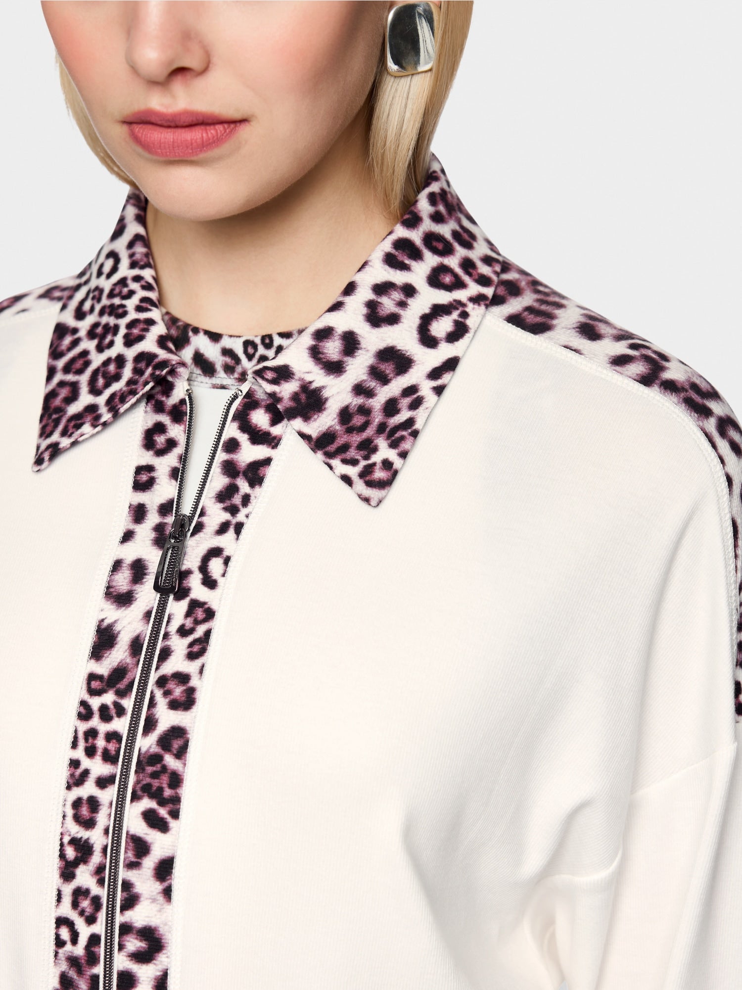 Cardigan with leopard details