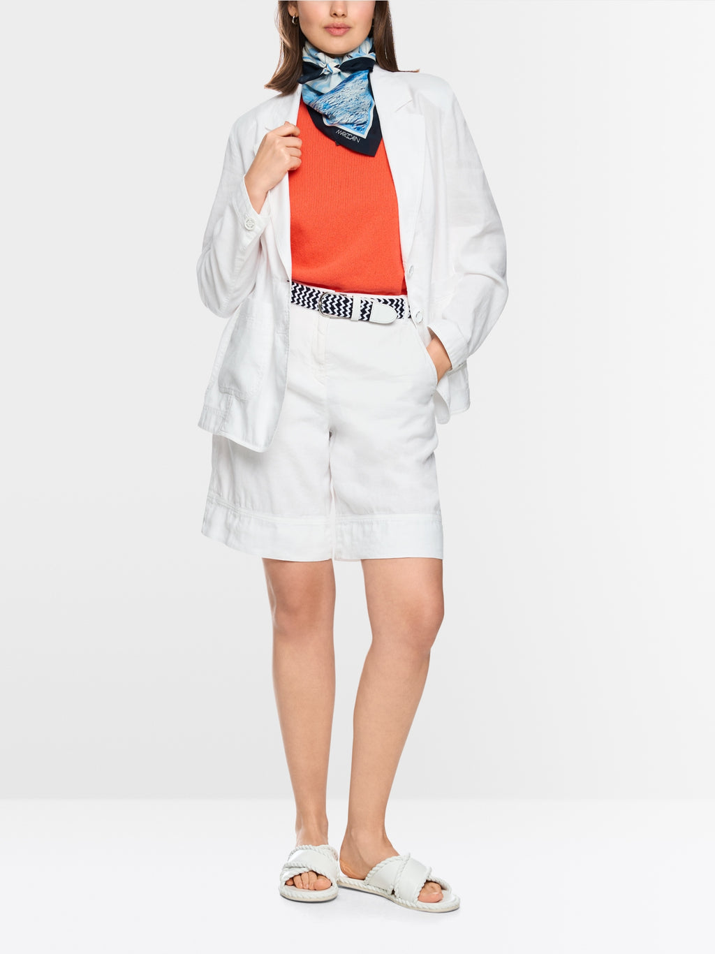 Loose blazer