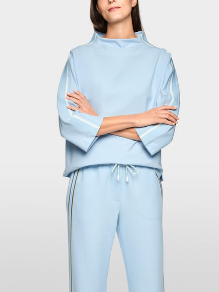 Sweatshirt with stand-up collar