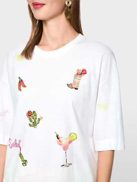 Shirt with 3/4 sleeves and patches