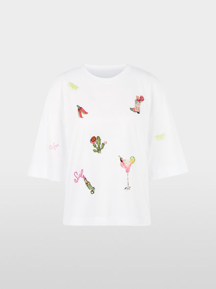 Shirt with 3/4 sleeves and patches
