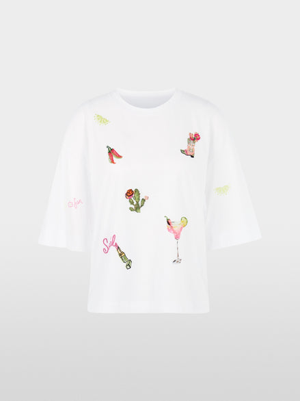 Shirt with 3/4 sleeves and patches