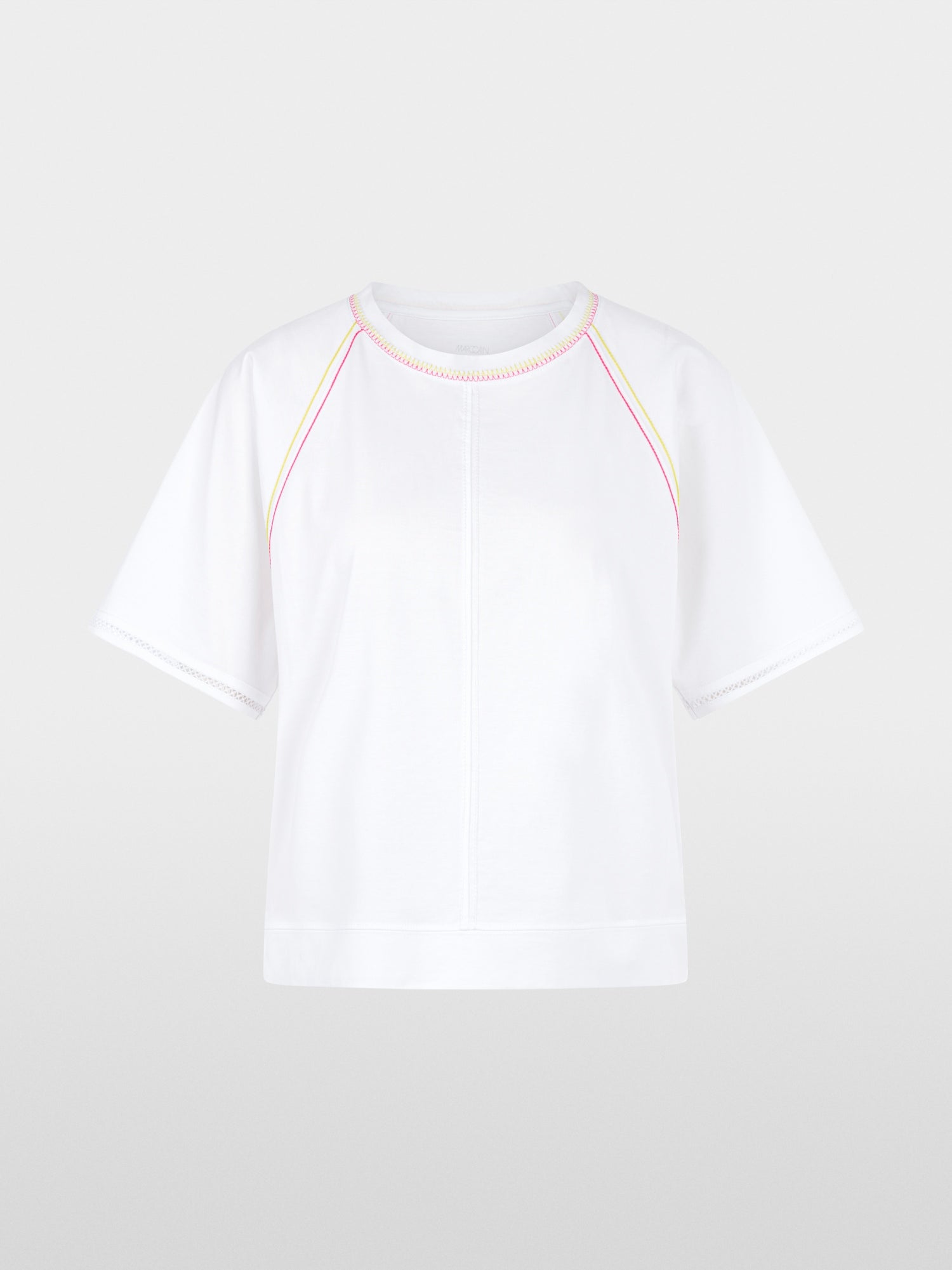 Casual T-shirt with raglan sleeves