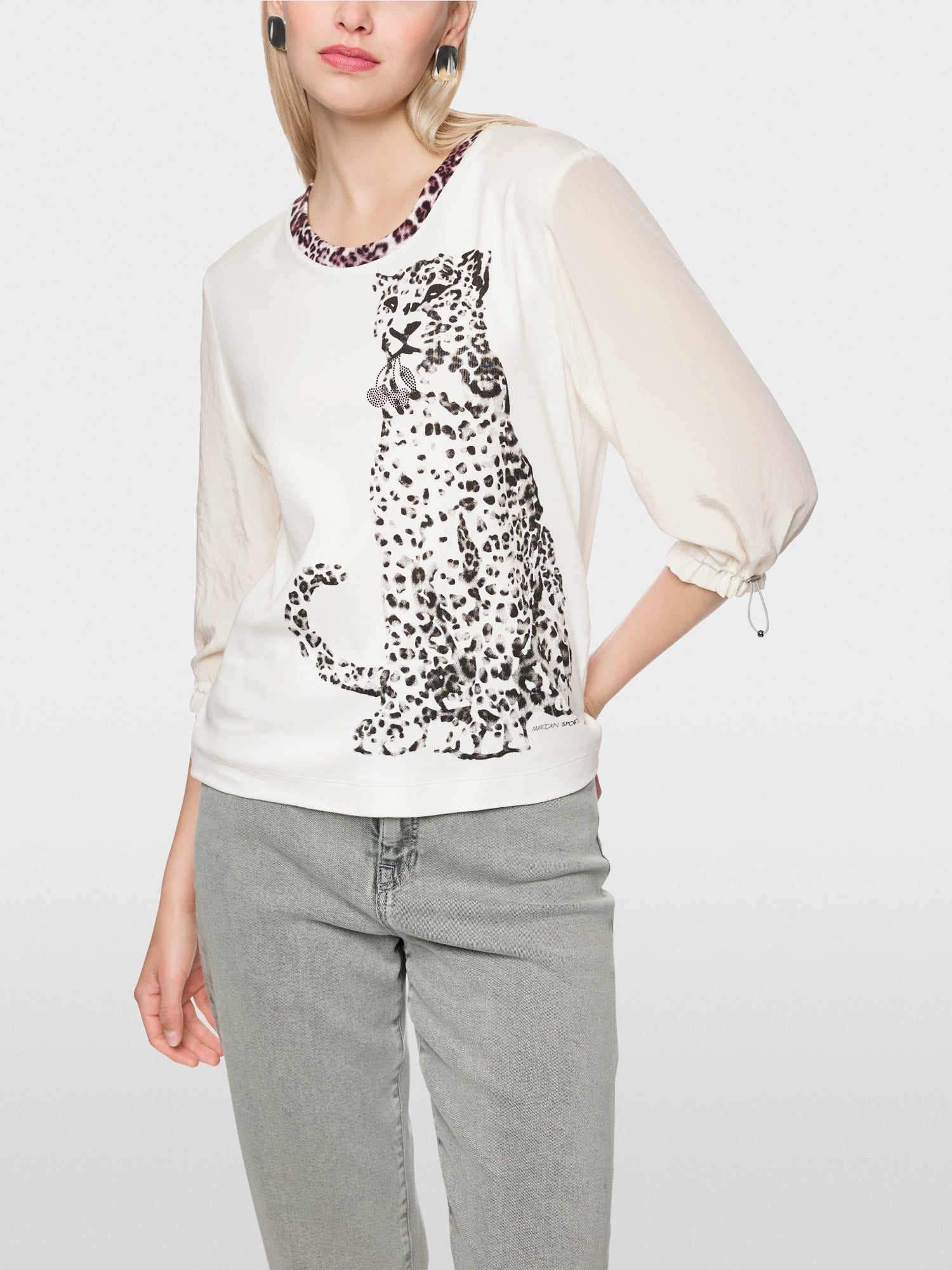 Blouse shirt with leopard print