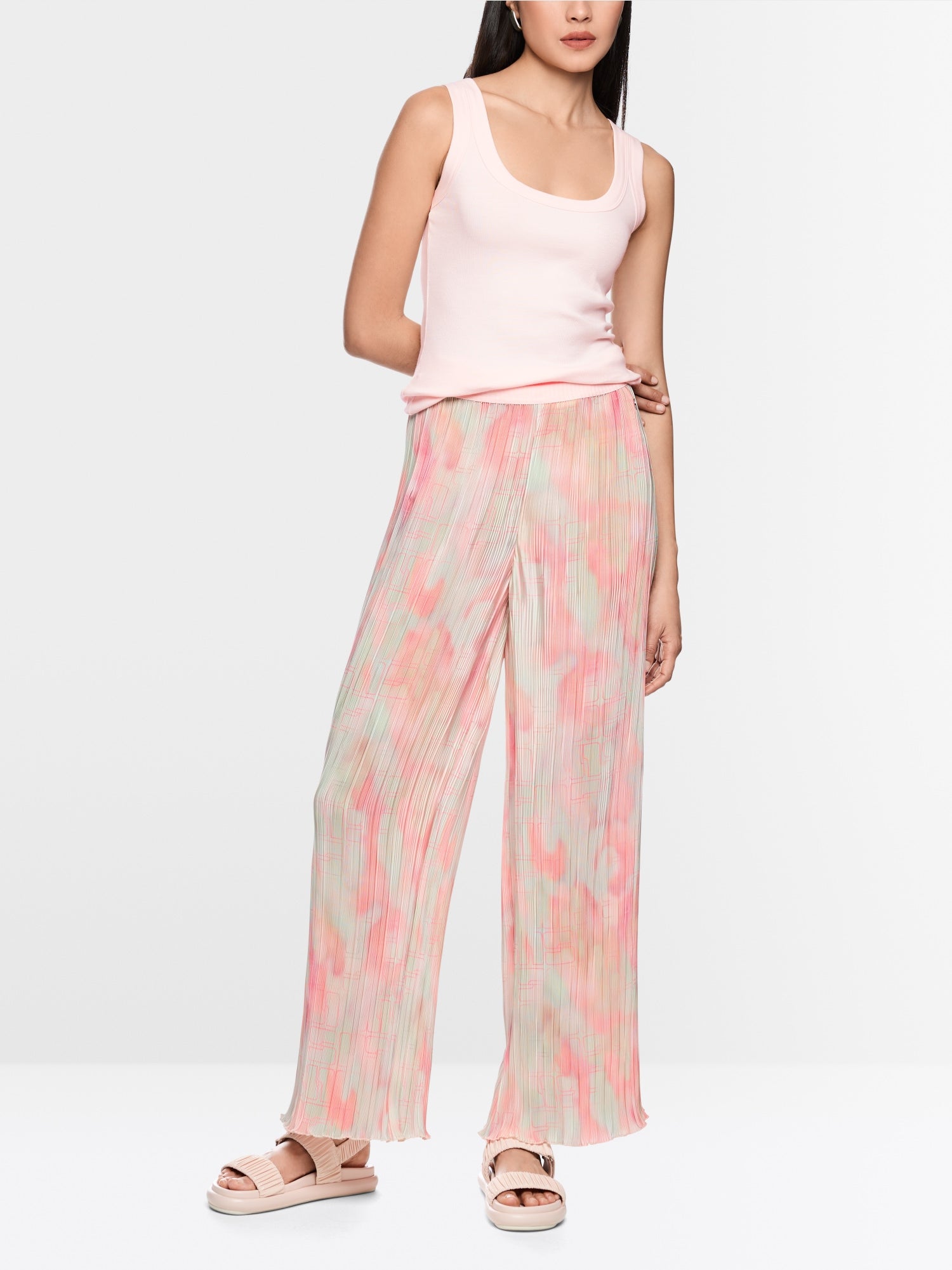 Basic top made from stretch cotton