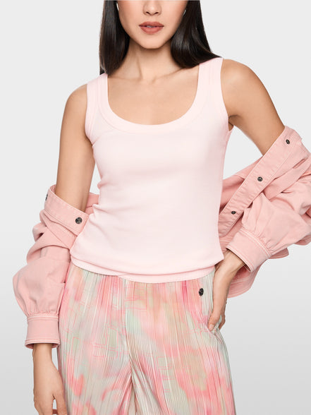 Basic top made from stretch cotton