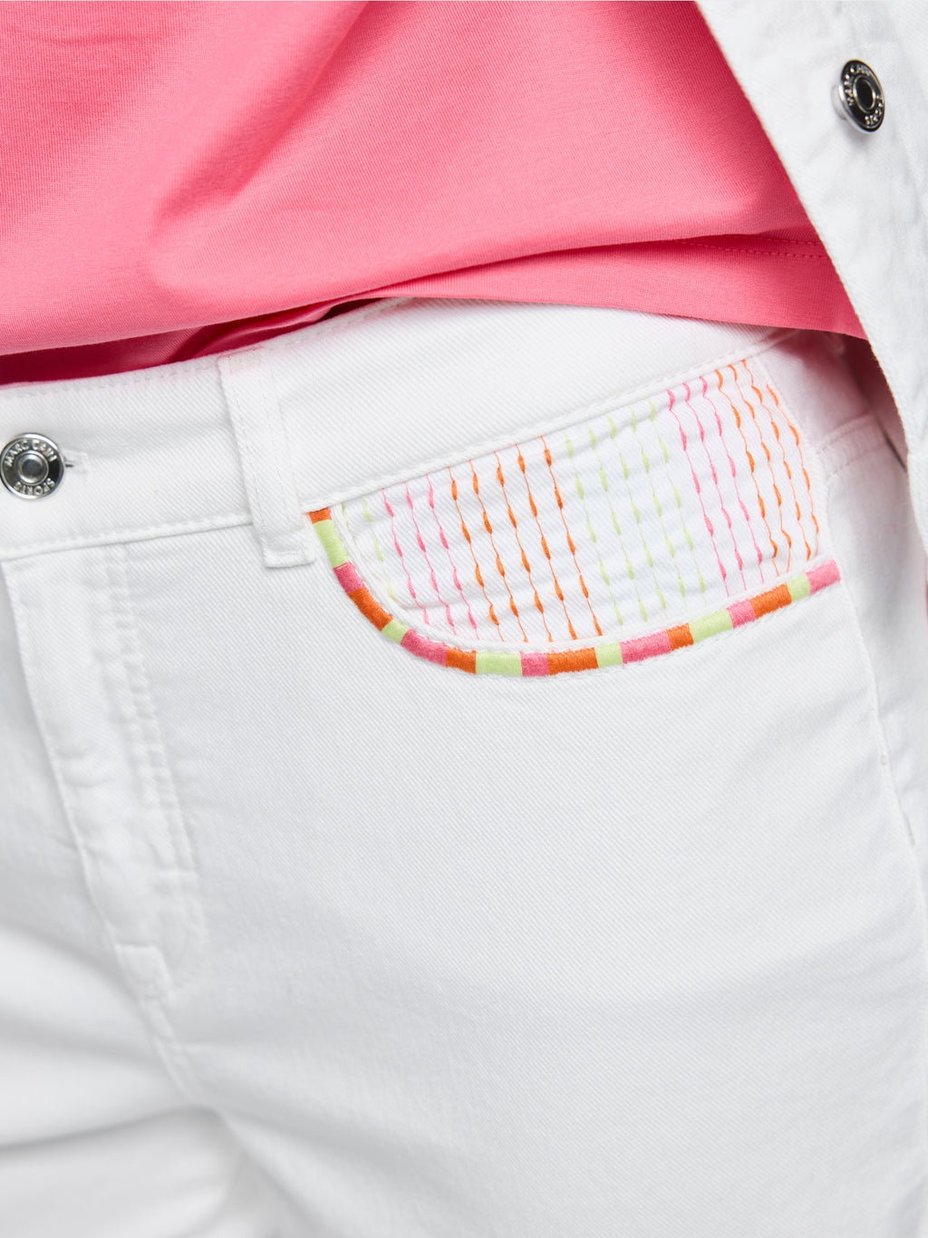 RIAD relaxed fit jeans with embroidery