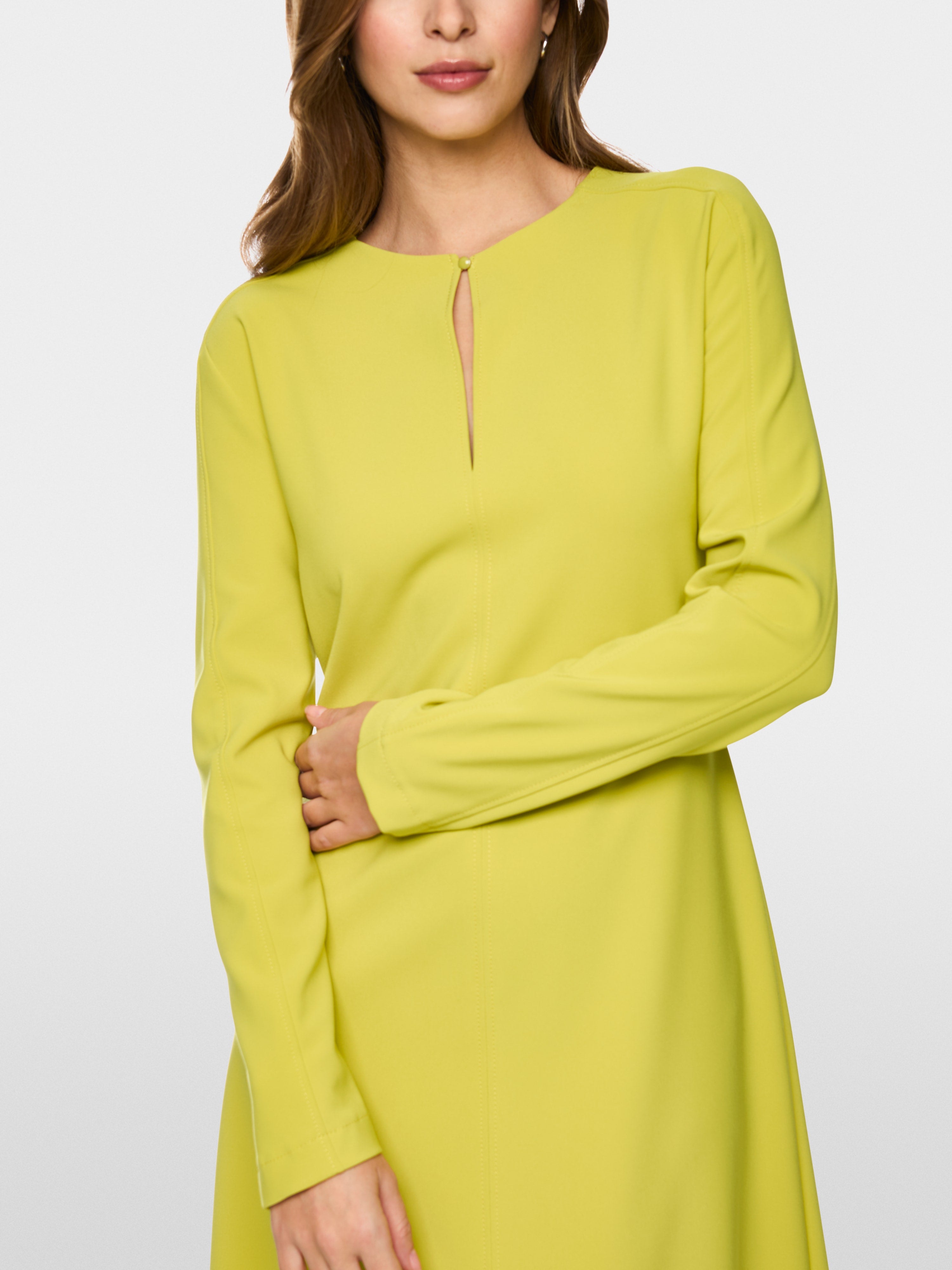 Elegant midi dress