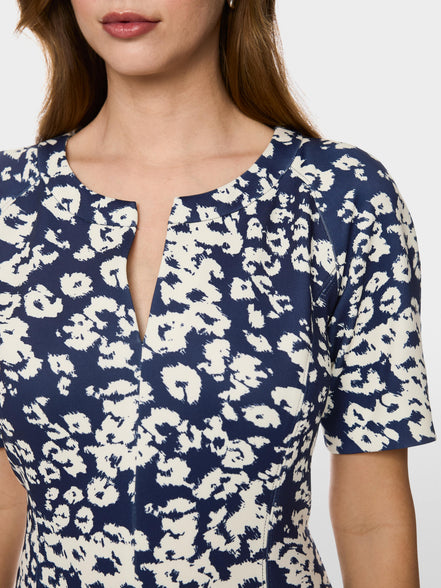 Short dress with all-over print