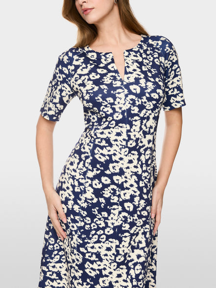 Short dress with all-over print