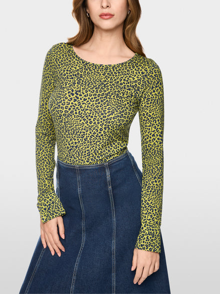 Long-sleeved shirt with leopard print