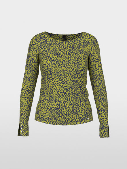 Long-sleeved shirt with leopard print
