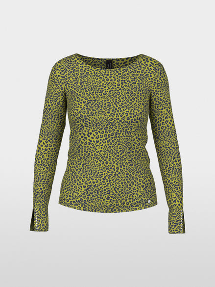 Long-sleeved shirt with leopard print