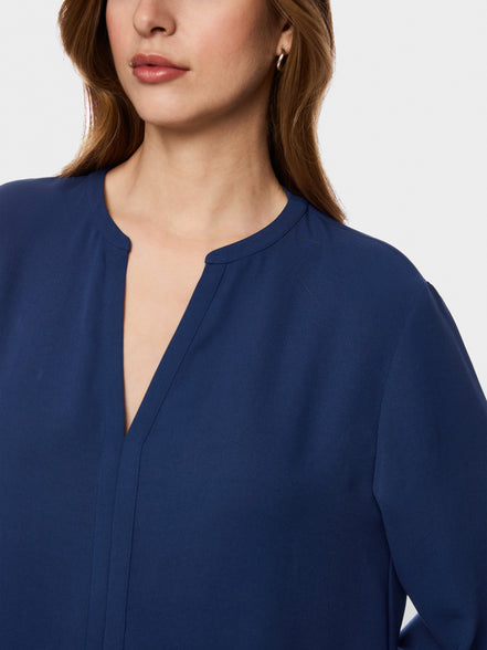Loose tunic-style blouse