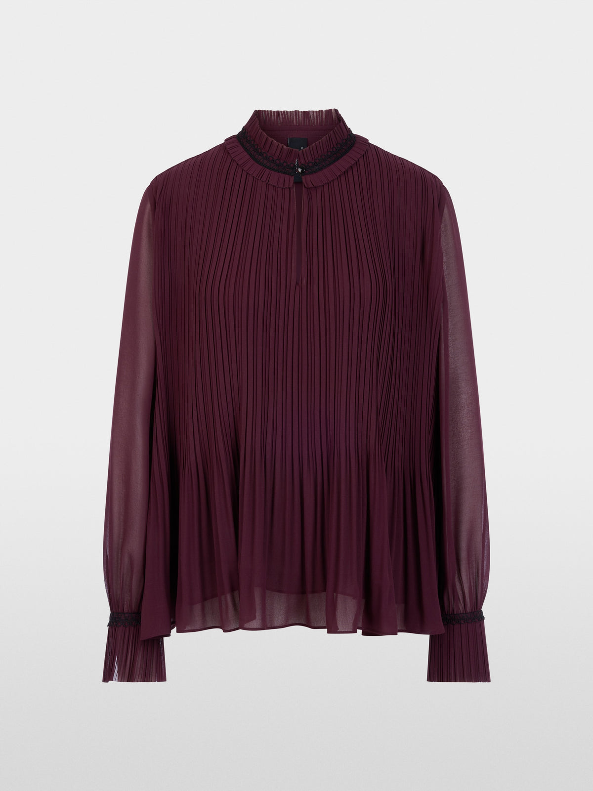 Pleated blouse with feminine details