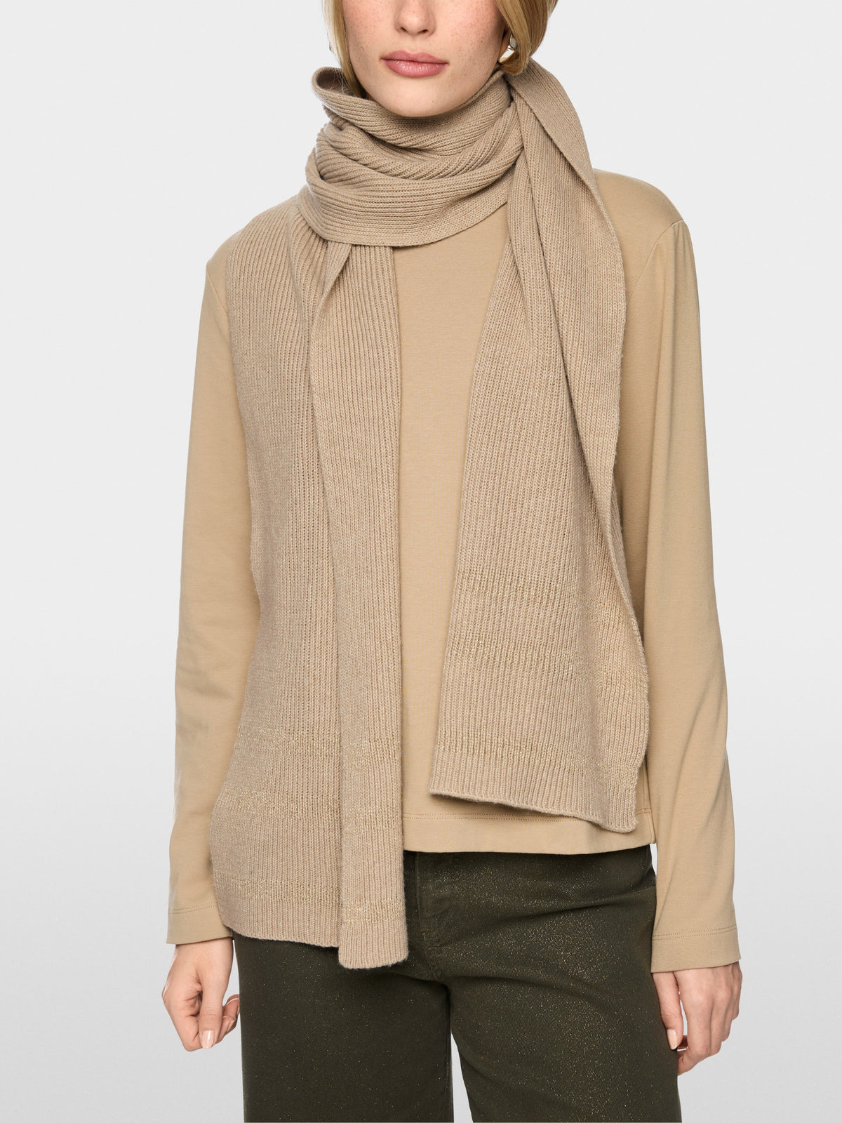 Ribbed scarf