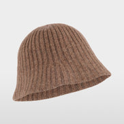 Knitted hat in a ribbed design