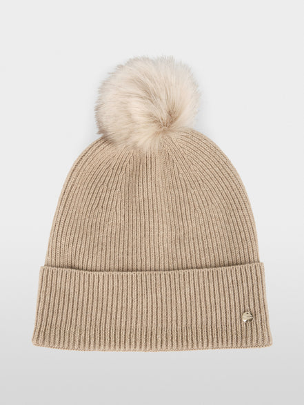 Knitted pom-pom hat