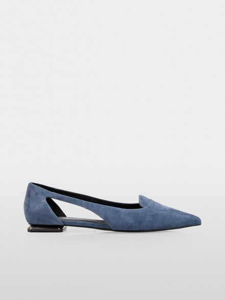 Ballerina flats with cut-outs