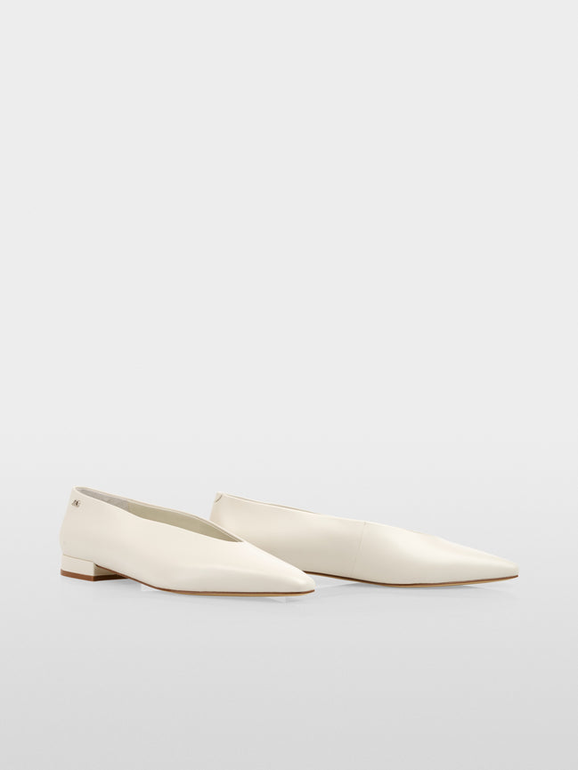 Leather ballerina flats