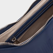 Shoulder bag with fringes