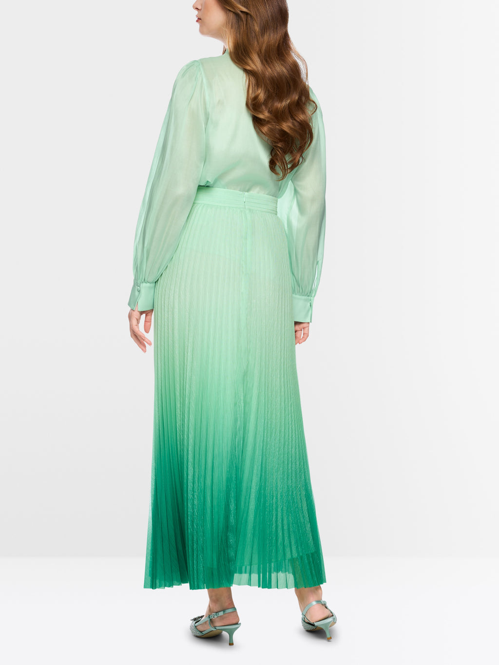 Pleated skirt with colour gradient
