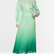 Pleated skirt with colour gradient