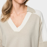 Two-tone V-neck jumper