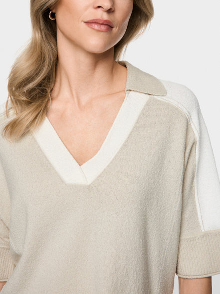 Two-tone V-neck jumper