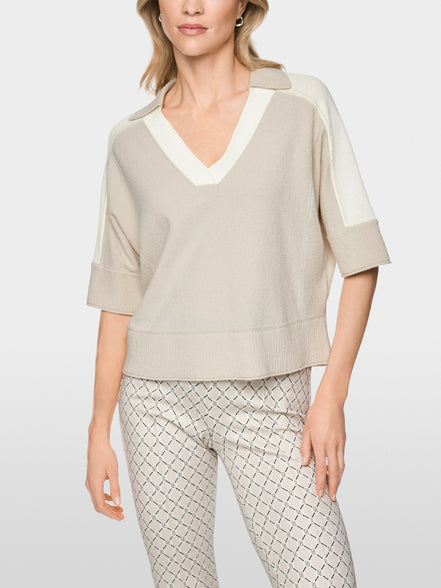 Two-tone V-neck jumper