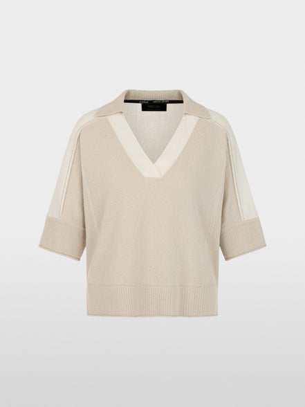 Two-tone V-neck jumper