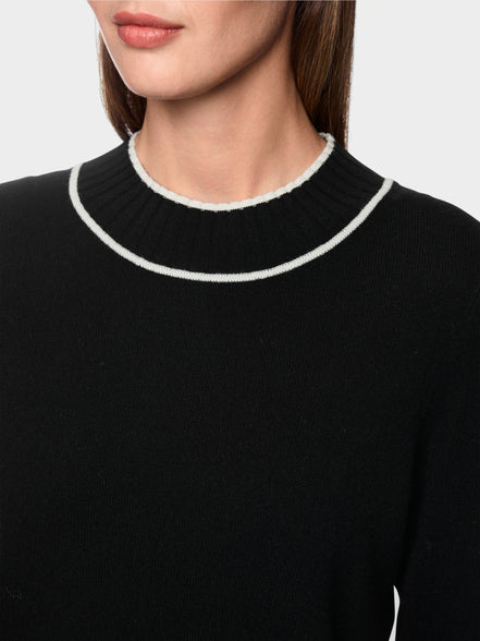 Knitted jumper with contrasting trim