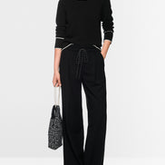 Knitted jumper with contrasting trim