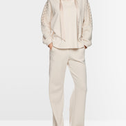 Oversized sweatshirt with hotfix stones