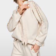 Oversized sweatshirt with hotfix stones