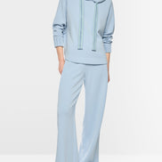 Sporty sweatshirt