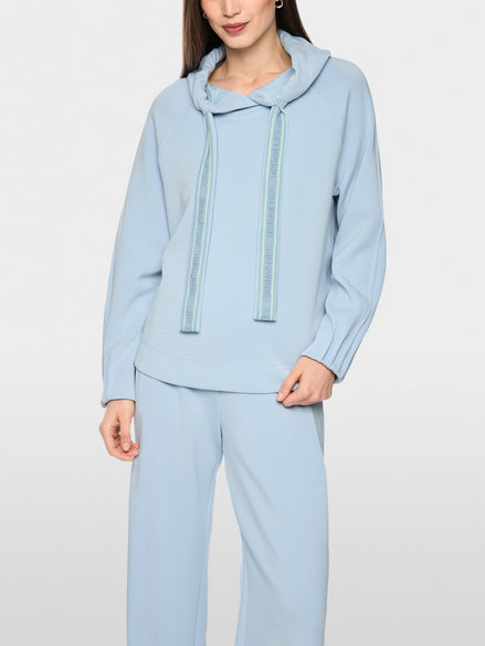 Sporty sweatshirt