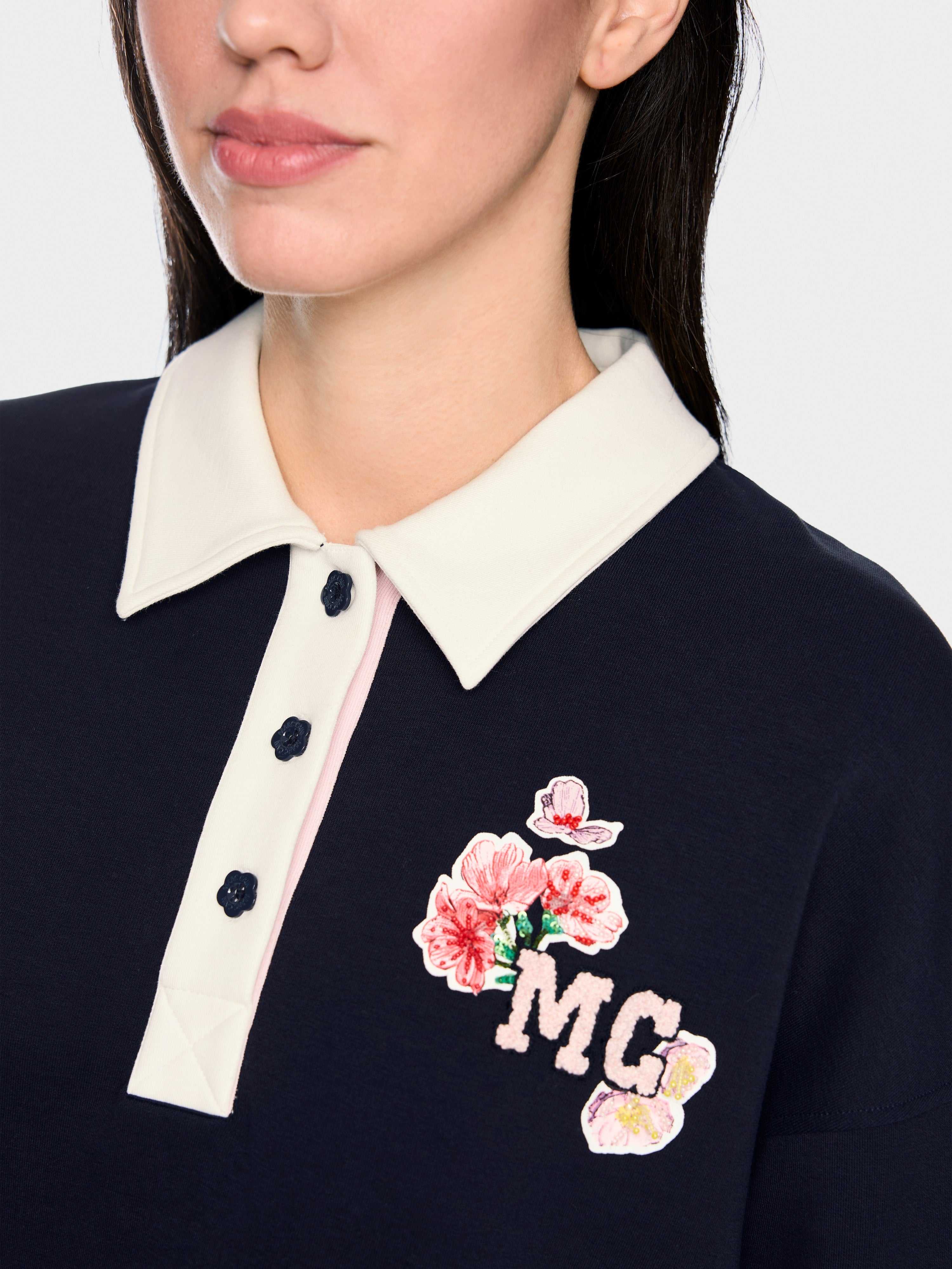Sweatshirt with polo collar