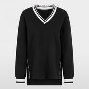 Sweatshirt with delicate lace details